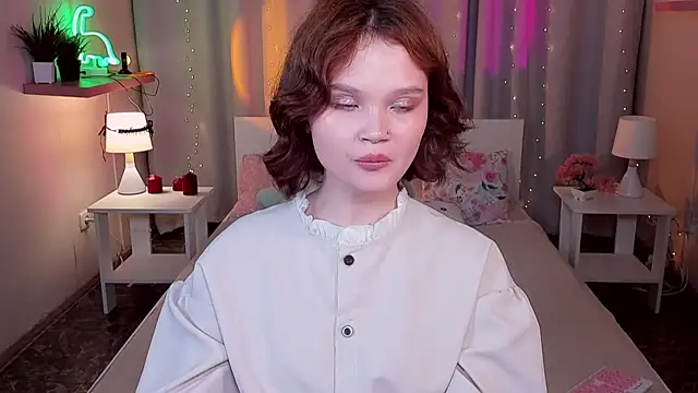 EmilyChaves 即時 XXX 聊天
