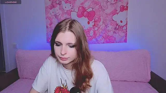 LouiseKane live XXX chat