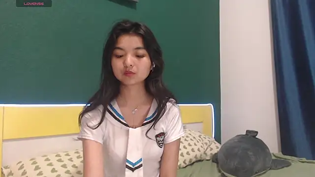 Shy_Kira's Live XXX Chat