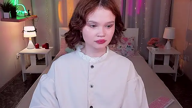 دردشة EmilyChaves الجنسية المباشرة