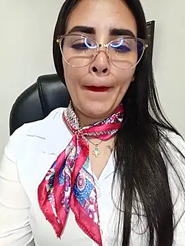 Chat XXX en directo de MAYE__13