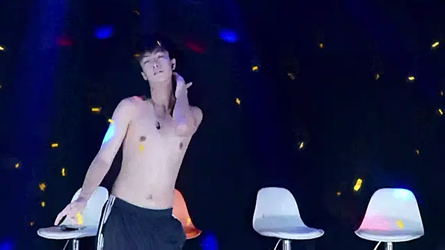 lucky-love888's Live XXX Chat