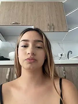 Онлайн чат XXX barbievictoria