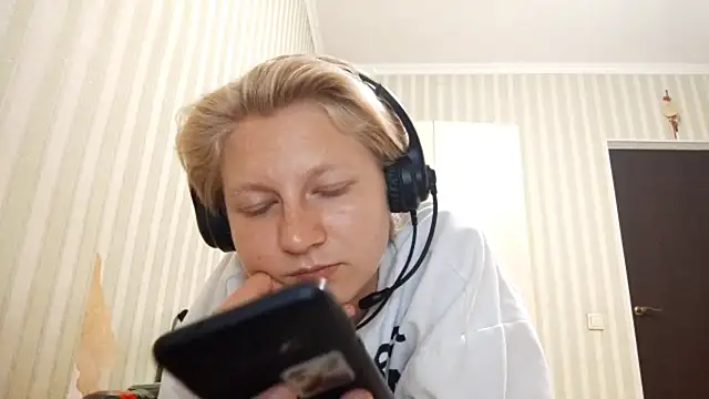 Онлайн чат XXX JennyShortcut