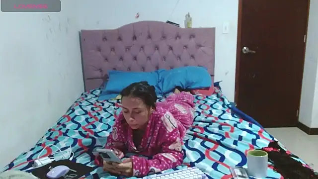 katty_hottest – Live XXX-chat