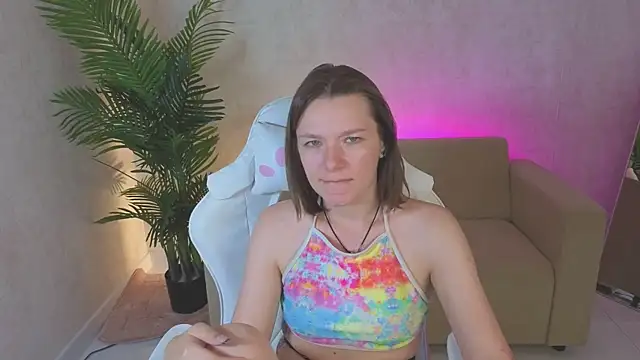 kira_hatti's Live XXX Chat