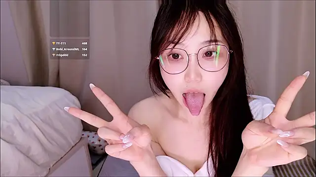 Nancy-A1のライブXXXチャット