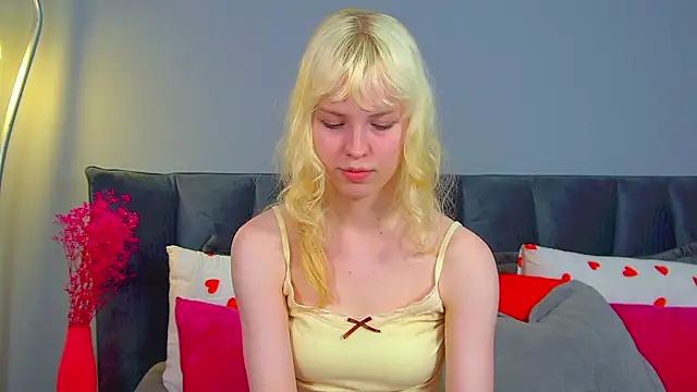 HannahHollis XXX чат на живо