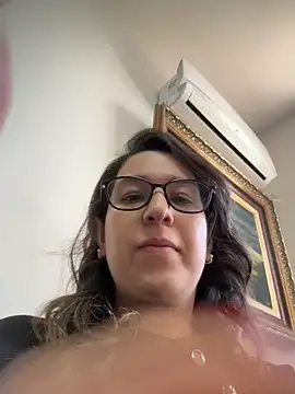 amooraaamoon's Live XXX Chat