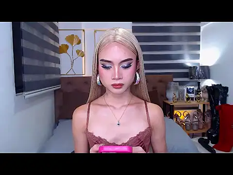 JuicyCockThea Obrolan Langsung XXX