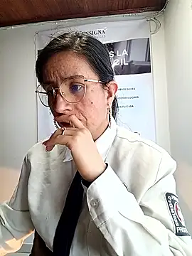 Valentina--1's Live XXX Chat