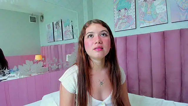 Hellencute18_ élő XXX-chatje