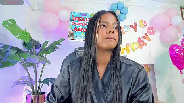 Chat +18 de JANYLOVE__ ao vivo