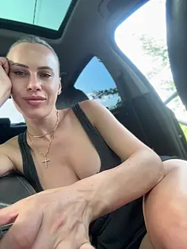 _JessyRey_ Adlı Modelin Canlı XXX Sohbeti