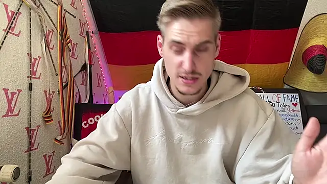 Cookieboy88 live XXX chat