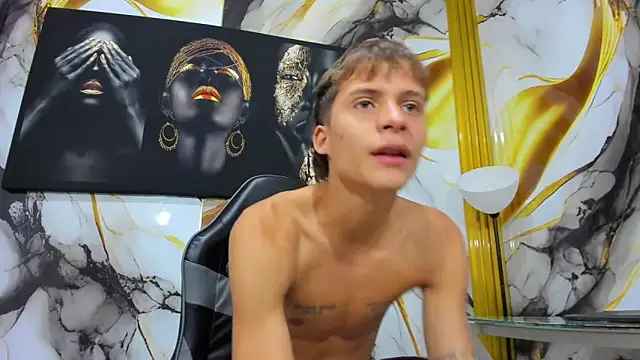 צ'אט XXX בשידור חי של mono_blonde