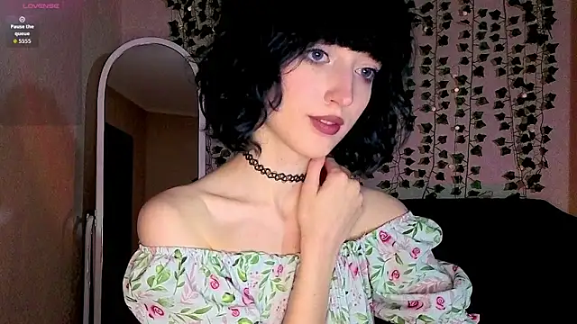 mistyverse Chat XXX live