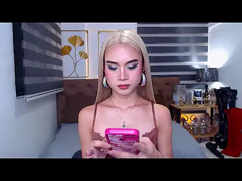 JuicyCockThea Obrolan Langsung XXX