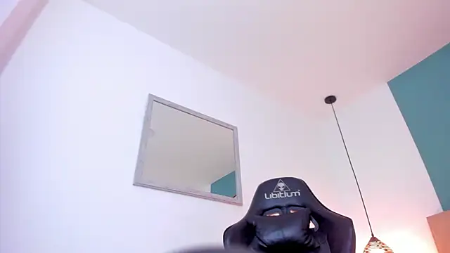 lucy_blue28 라이브 XXX 채팅