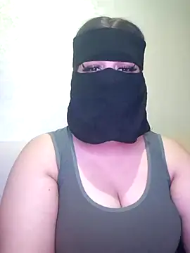 Queenhoiyam Adlı Modelin Canlı XXX Sohbeti