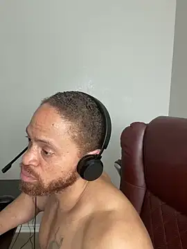 Fathero1time élő XXX-chatje