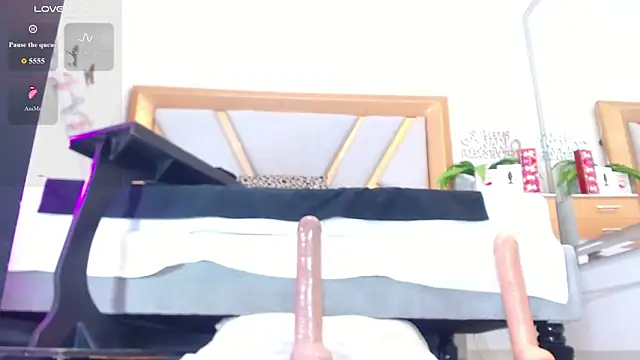liindahot1's Live XXX Chat