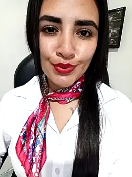 Chat XXX en directo de MAYE__13