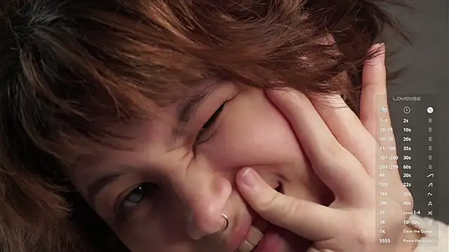 XXX chat uživo modela AlesiaPeasel