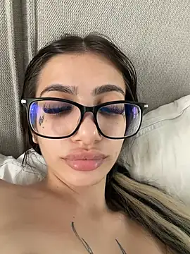 Chat +18 de Neith_Cole ao vivo