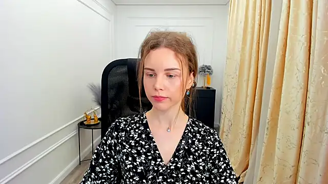 MileyWings: онлайн-секс-чат