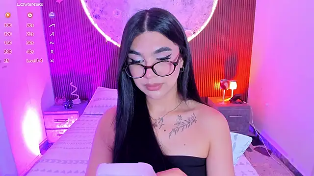 RoseCassie Adlı Modelin Web Kamerası Şovu