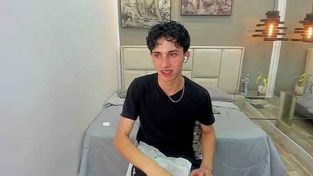 thom_ames – Naživo XXX chat