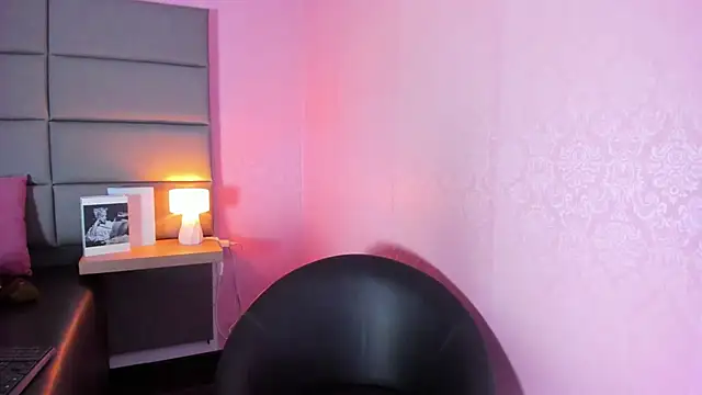แชท XXX สดของ DAKOTA_SAKURA