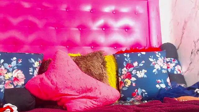 LoloQueen5 Chat XXX live