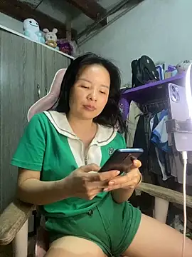 Ivy_Trix2 现场XXX聊天
