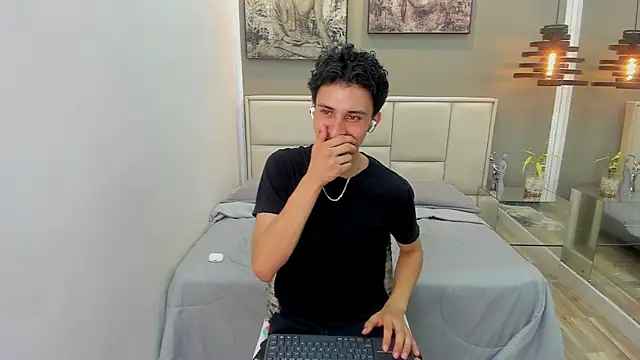 Chat +18 de thom_ames ao vivo