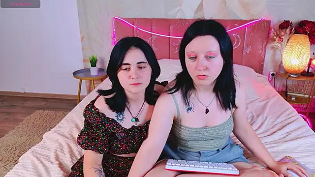 RuthHalll Chat XXX in diretta