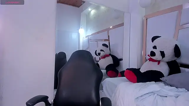 tatikanyx's Live XXX Chat