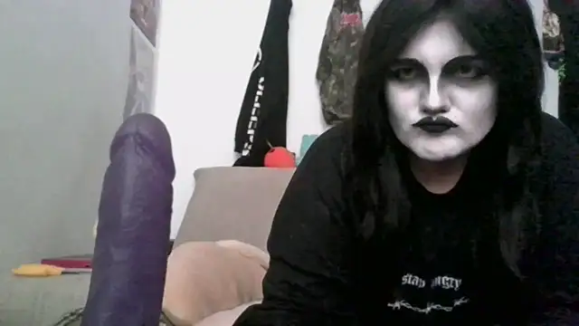 sundaygoth's Live XXX Chat
