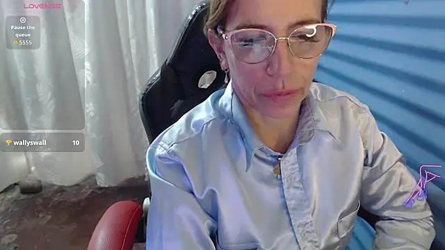 Chatroom XXX en direct de Chayla_Ruiz