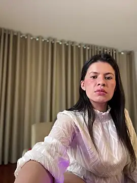 Zandrina Adlı Modelin Canlı XXX Sohbeti