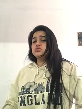crystaldarliing Chat XXX live