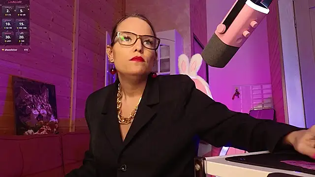Czat XXX na żywo – Lady_Shine
