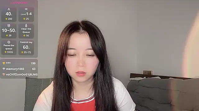 77-Vicky's Live XXX Chat