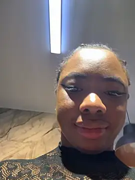 Chat XXX ao vivo de Niyirey1