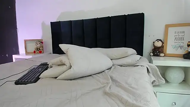 melanie_roux__ 라이브 XXX 채팅