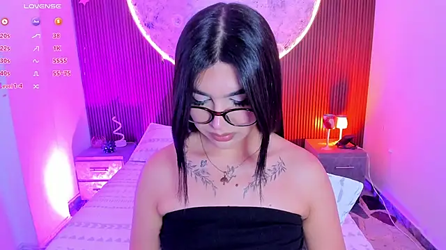 XXX chat uživo modela RoseCassie