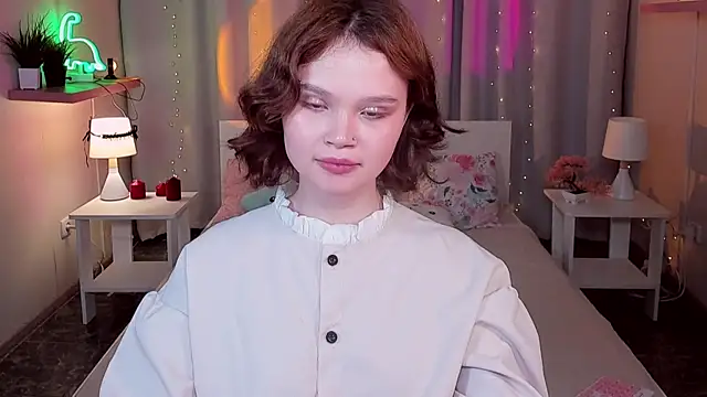 EmilyChaves 现场XXX聊天