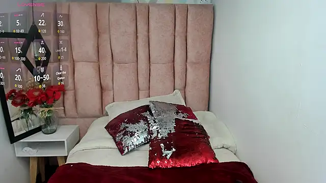 Issa_Milf__'s Live XXX Chat