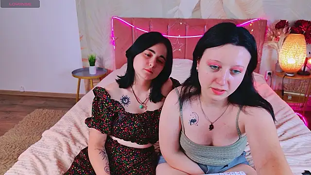 RuthHalll élő XXX-chatje